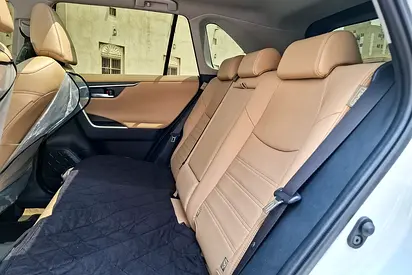 2025 Toyota RAV 4 — фото 12