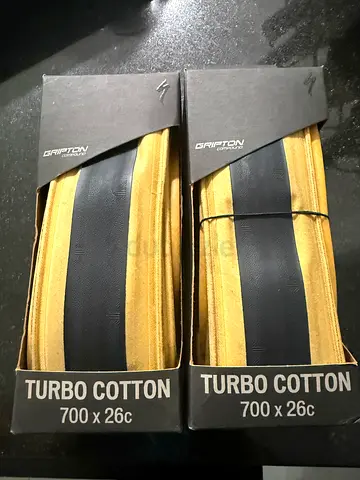 Pair of Turbo Cotton 700x26c Road Bike Tyres