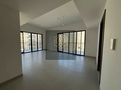 READY TO MOVE 2 BEDROOM APARTMENT WITH CLOSED KITCHEN