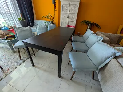 Dining Table with 6 Chairs - Excellent Condition / Like new