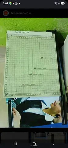 Heavy-duty office paper cutter / guillotine – cuts up to A4 sheets