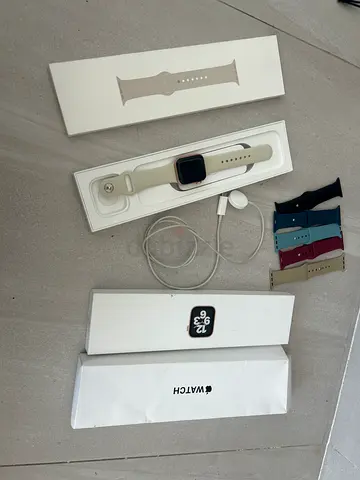 Apple watch series 6 gold aluminum case