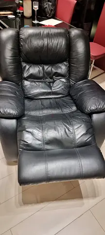 Comfortable Black real Leather Manual Recliner Chair