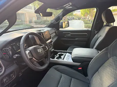 صورة 7 لـ 2025 RAM 1500