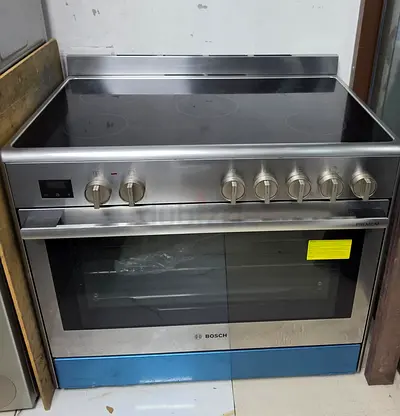 Bosch Series 8 Electric Ceramic Cooking Range 90x60cm With Dual Fan Excellent condition