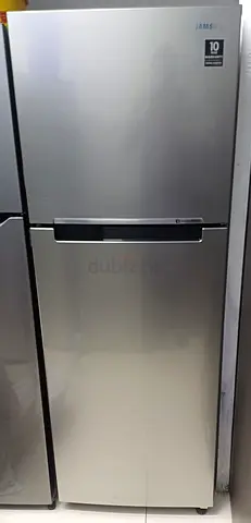 Samsung 2-Door Top Freezer Refrigerator - Silver, Good Condition