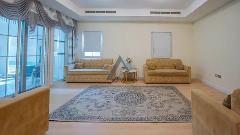 Spacious Family Upgraded Villa |Cinema|Gym|Garden