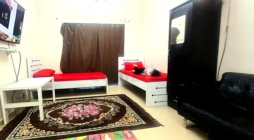 EXECUTIVE BED SPACE FOR FEMALES@ Behind NMC Hospital