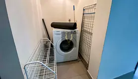 FULLY FURNISHED / WELL MAINTAINED / AVAILABLE FROM MID SEPT