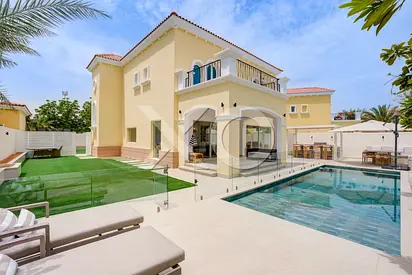 FULLY UPGRADED | BIG PLOT | GREAT LOCATION