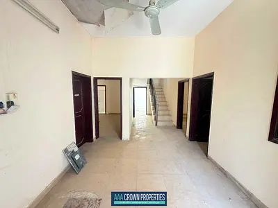 Hot offer 4bhk villa available with 3 washroom hall in sabkha sahrjah