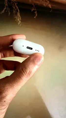 Apple AirPods 4 – Excellent Condition – Original