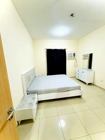 available key best option Hot offer 🔥Spacious 2bhk fully furnished/ With balcony / 2washroom /avai