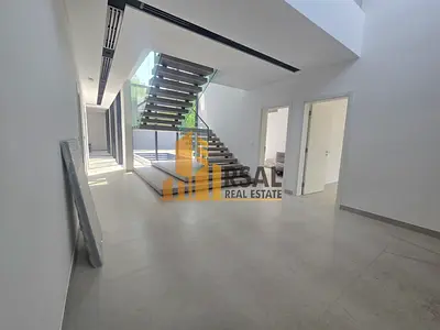 5 Bedrooms Villa in Robinia | Private Pool | Floating Stairs