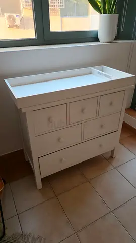 Pottery Barn White Baby Changing Table with 6 Drawers and pottery barn baby bed