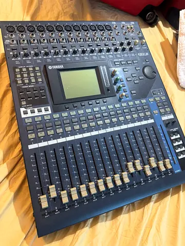 Yamaha O1V 96 for 500 aed only