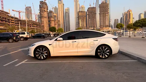 2025 Tesla Model 3 Long Range — zdjęcie 6