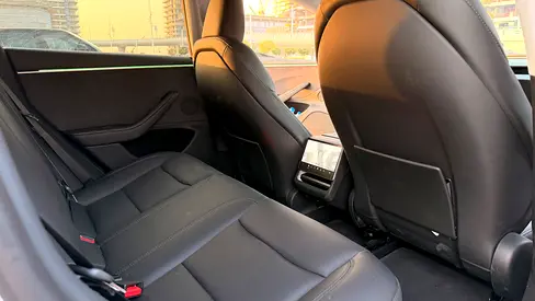2025 Tesla Model 3 Long Range — zdjęcie 10