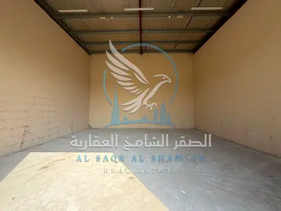 مستودع للإيجار - المنطقة الصناعية 18، الشارقة. المساحة: 1,200 قدم مربع. الاستخدام: للتخزين فقط
