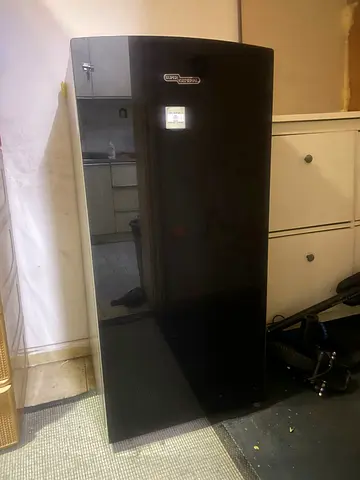 Super General Single Door Bar Fridge (Black Glass) – Used 9 Months Only