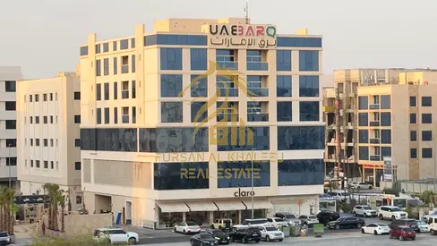 Spacious | Balcony | Wardrobe | Affordable | Direct Access E311