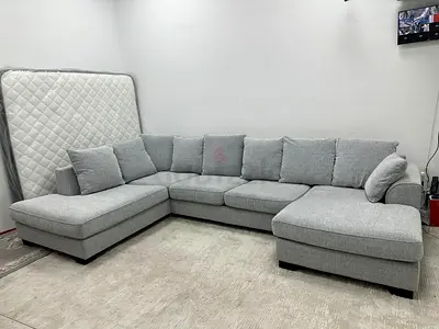 Amazing condition the one brand Kingston sofa set