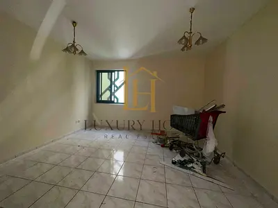 Spacious 2bhk available close to king Faisal mosque
