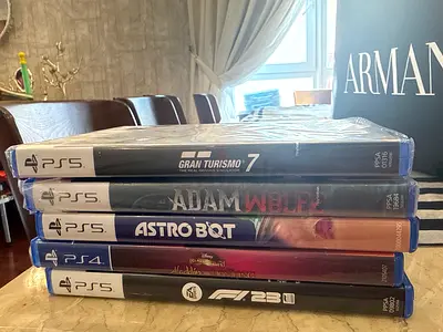 Bundle of PS5/PS4 Games –pick up at city walk, dubai