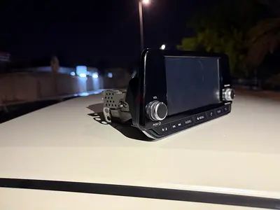 Aftermarket Car Stereo Touchscreen Head Unit with Buttons and Knob
