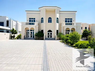 Spacious 6BR Villa with Garden Area | Huge Plot