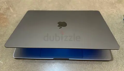MacBook Air (M3/15.3-inch/16/256/95%)