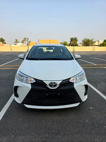 صورة مصغرة 3 لـ 2021 Toyota YARIS
