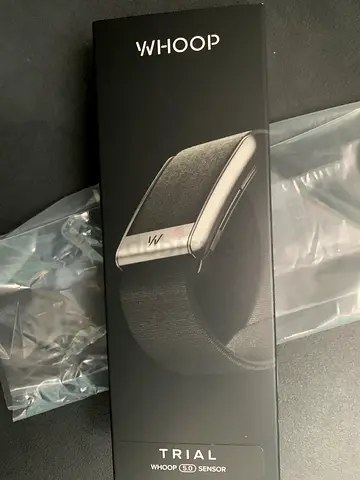 Whoop Strap 5.0 Fitness Tracker - New in Box (1month membership )