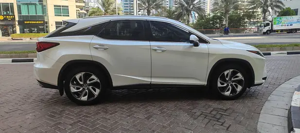 صورة 16 لـ 2016 Lexus RX-SERIES