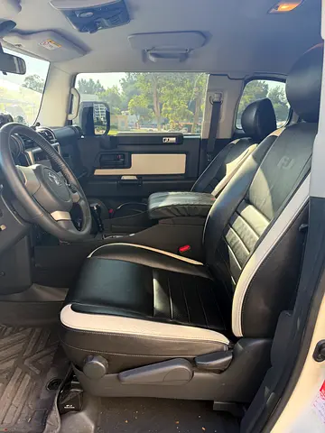 2017 Toyota FJ CRUISER — фото 5
