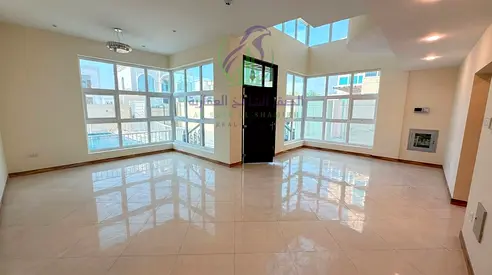 فيلا للإيجار السنوي في البراشي الشارقة | 5 غرف ماستر | 170,000 درهم