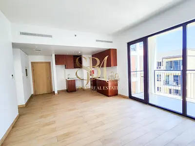 Elegant 1BR For Rent | water & Landmark Views