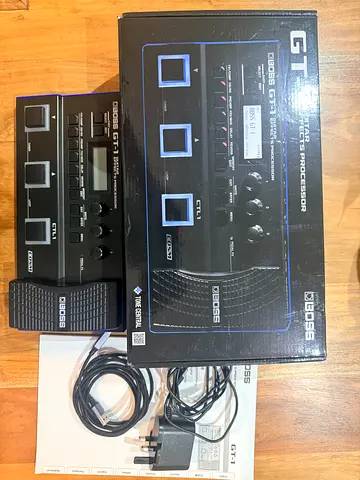 Boss GT-1 Guitar Multi Effects Processor And Fender Mustang Micro