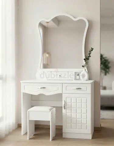 Brand new White Dressing Table with Mirror and Matching Stool vanity Table