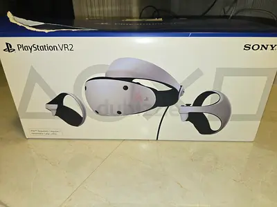 Barnd new Sony PlayStation VR2 never used with 2 years extended warranty including charging station