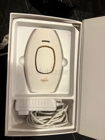 IPL Laser - Kenzzi with glasses