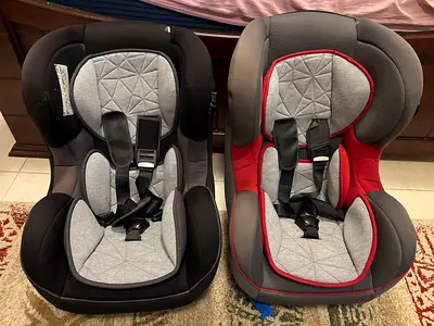 Pair of Convertible Infant/Toddler Car Seats - Like New Condition