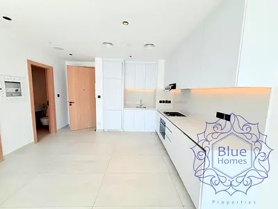 MASSIVE 1BEDROOM || SPACIOUS KITCHEN || WITH STORE