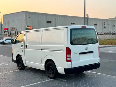 2013 Toyota HIACE 照片 12