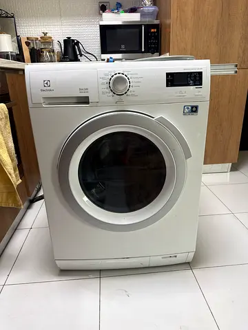 Electrolux front load washer-dryer combo in good condition
