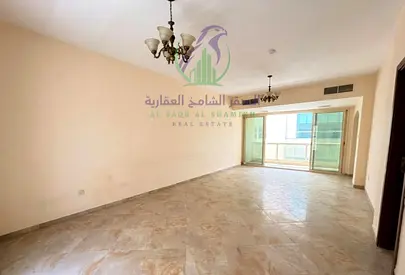 أرخص ثلاث غرف وصالة للايجار في التعاون على شارع التعاون الجديد مساحة كبيرة بلكونة بإطلالة مفتوحة غرفة خادمة خزائن بالحائط موزع واسع مناسب لصالة طعام