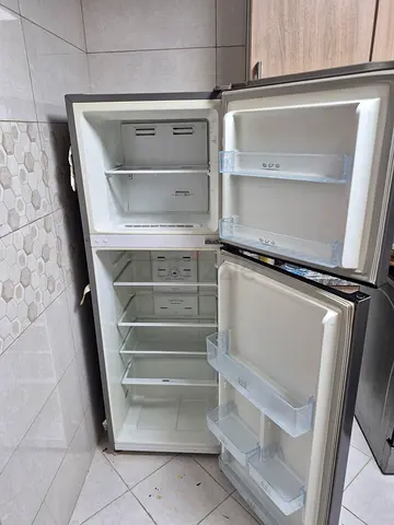 Hisense 295L refrigerator