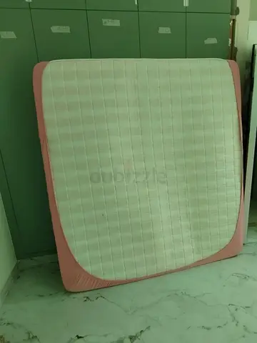 King size mattress - PAN Emirates