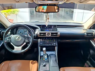 صورة 9 لـ 2014 Lexus IS-SERIES