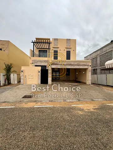 4 bedroom villa for sale in Hills City, Zone C
